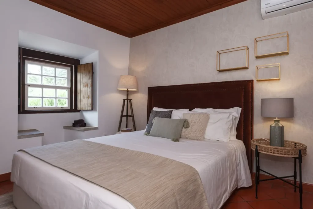 Photo of the Pinetree's house room