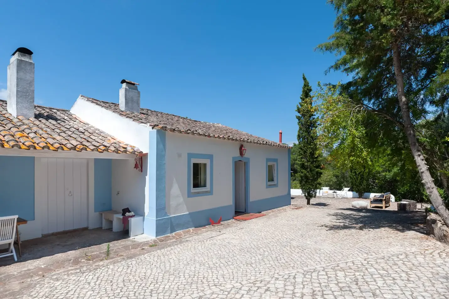 Photo of the Wood Oven II exterior